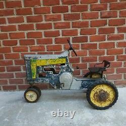 John Deere 130 ESKA Pedal Tractor original