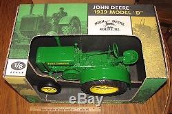 John Deere 1939 Model D Tractor Rubber 1/8 Scale Models Toy Signed by Joe Ertl