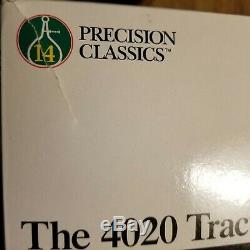 John Deere 1/16 Precision Classics The 4020 Tractor With 237 Corn Picker