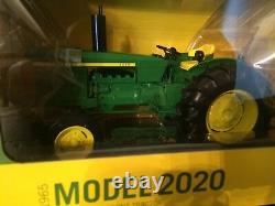 John Deere 2020 standard Tractor NIB! 1/16 scale High Detail Spec Cast