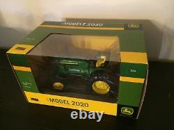 John Deere 2020 standard Tractor NIB! 1/16 scale High Detail Spec Cast