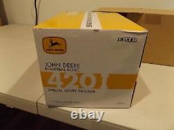 John Deere 420 I S. E. 2-cylinder Club, 2011 #16209a