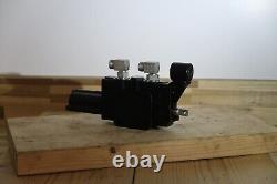 John Deere 655 755 855 955 Tractor Loader Control Valve Regenerative Am875174