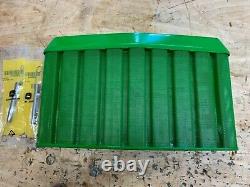 John Deere 670/ 770/ 790/ 870/ 970/ 990/ 1070 Tractor Front Grill with Springs