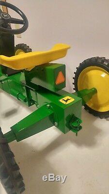 John Deere 7020 4WD Pedal Tractor ERTL