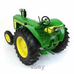 John Deere 820 Wide 1/16 Scale Tractor Prestige Series