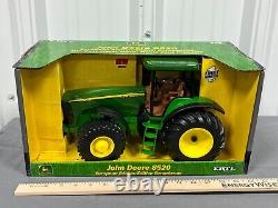 John Deere 8520 Tractor Fat Single Tires all around Die-Cast 116 Ertl NIB NICE