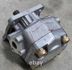 John Deere 955 Tractor Hydraulic Pump AM87699 LVA803445