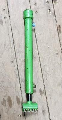 John Deere AH176265, Lift Hydraulic Cylinder AH167399 NOS OEM