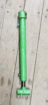 John Deere AH176265, Lift Hydraulic Cylinder AH167399 NOS OEM