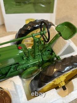 John Deere Collector Center Precision BWH-40 NIB Unstyled B Special Edition