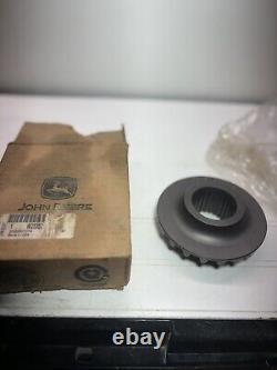 John Deere Gear W25356e gear is new