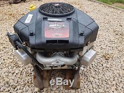 John Deere L111 Lawn Tractor 20 HP Briggs And Stratton V Twin Intek Engine