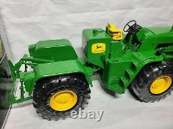 John Deere Model 8020 Tractor Precision Classics ERTL 15365 116 Scale