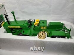 John Deere Model 8020 Tractor Precision Classics ERTL 15365 116 Scale