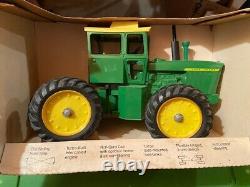 John Deere ORIGINAL 4-Wheel Drive Cab tractor Ertl 1/16 NIB NW IN Box 510 RARE