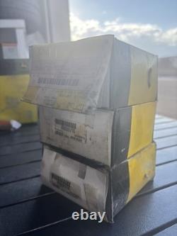 John Deere RE532210 Fuel Transfer pump