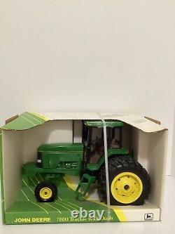 John Deere Row Crop Tractor With Duals ERTL #5627CA