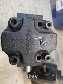 LVA11453 John Deere 4310 Used Hydraulic Pump 14.6 cc