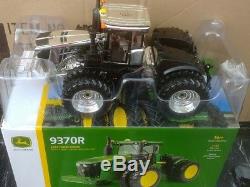 NEW 1/32 John Deere 9370R 4wd tractor, 2017 Farm Show by Ertl, chrome chaser