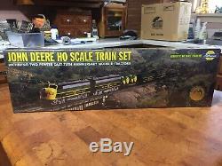 NIB Athearn 1998 John Deere HO scale train set With75th Anniv Model D Tractors