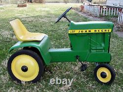 Original John Deere LGT Lawn Garden Pedal Tractor Chain Drive All Paint Survivor