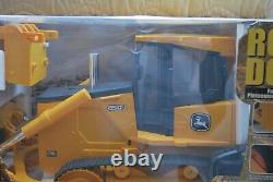 RARE! ERTL RC Radio Control John Deere 850J BULLDOZER 27MHz Mint in box