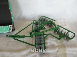 Scale Models Ertl 1/8 John Deere Disk Disc Harrow Farm Toy Implement