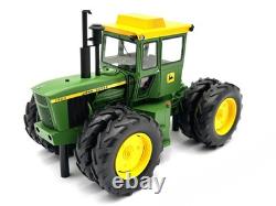 Schuco 132 John Deere 7520 Tractor 450916500