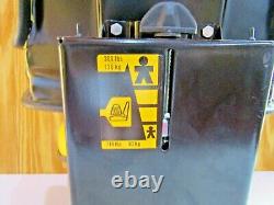 Seat will fit JOHN DEERE 2840 2940 2950 2955 3030 3040 3130 3140 820 920 930