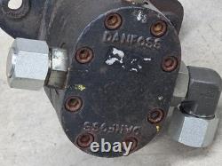 TCA19935 AUC24200 John Deere 1600 Commercial Mower OEM Deck Hydraulic Motor