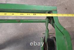 Used Float Ride Seat For John Deere 720 & 730 Tractor Af3276r / Ar20349r