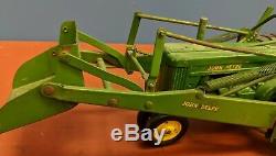 VTG 1950's ERTL ESKA 120 SCALE JOHN DEERE DIE CAST TOY TRACTOR WITH END LOADER