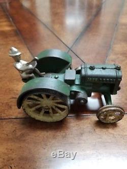 Vindex Model D John Deere Cast Iron Toy Tractor. 100% original