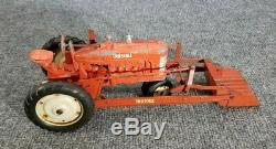 Vintage Earlie Tru-scale Tractor With Front Bucket Die Cast