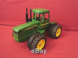 Vintage Ertl John Deere Lot Of 3 116 Diecast Tractors + Manure Spreader