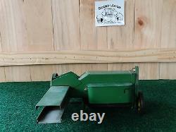 Vintage Eska John Deere Hay Baler 116 Scale Diecast Toy Great Shape